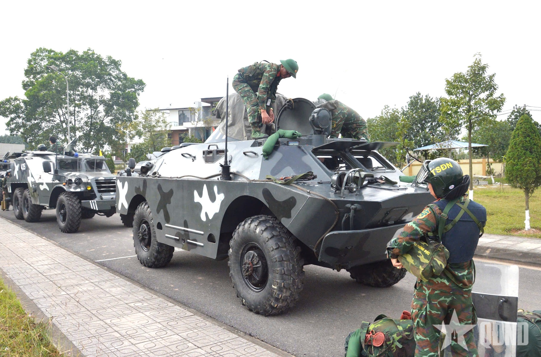 Khí thế chính trị chuyển hóa thành kết quả huấn luyện

